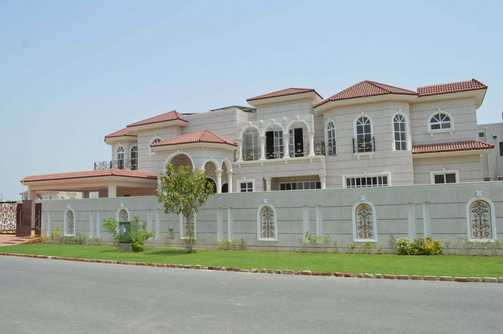 Pinnacle Construction