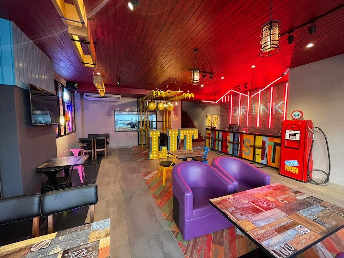 lit restaurant multan