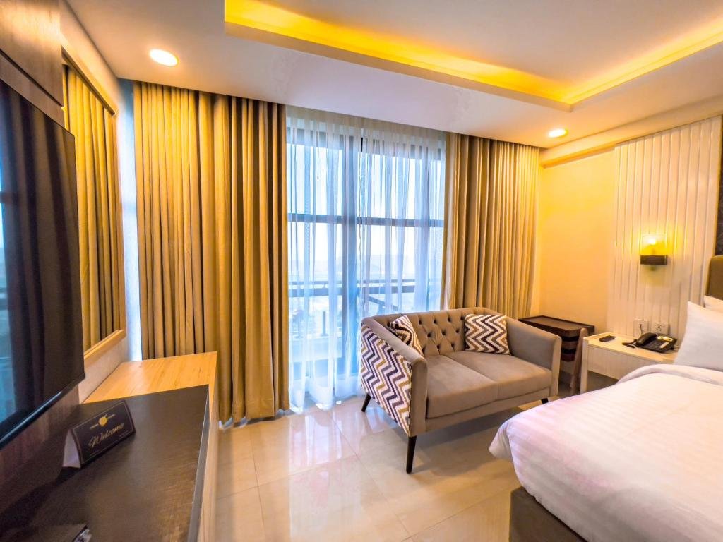 EleveHotel